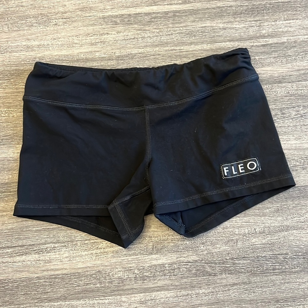 Fleo black shorts